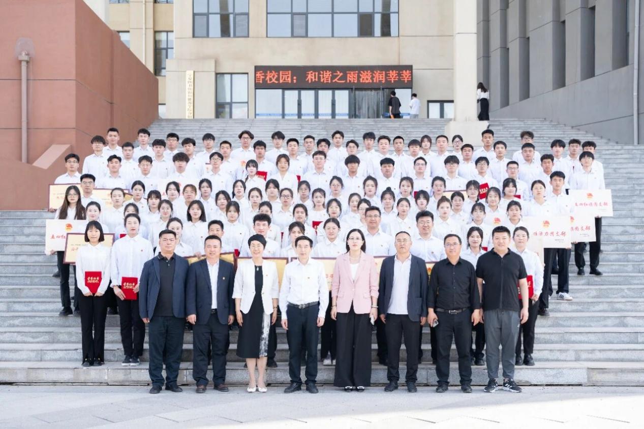 617229d95630335d0b970a35894fbb66